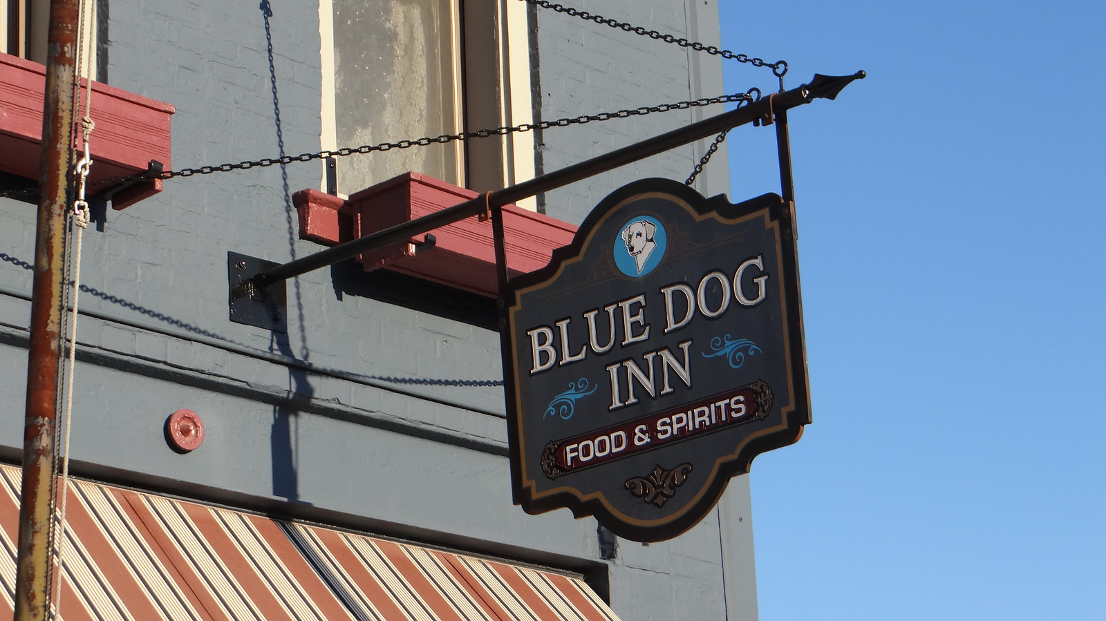Blue Dog Inn