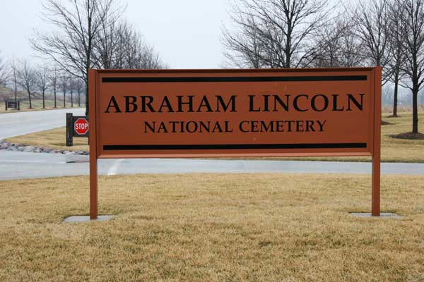 Abraham Lincoln National Cemetery