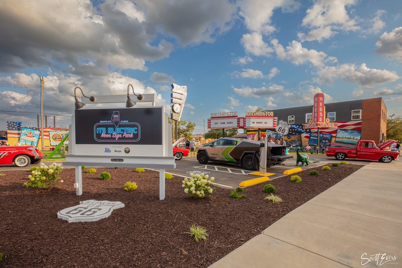 It's Electric Neon Sign Park